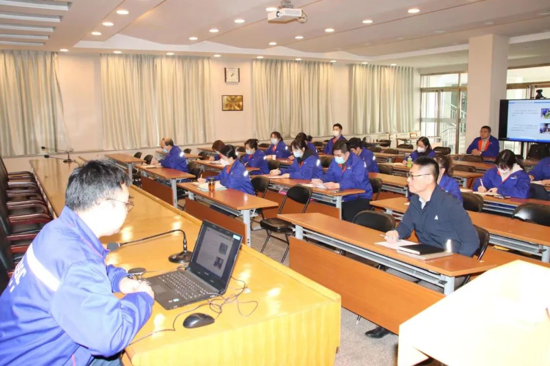 中国船舶风帆公司团委召开2022 年度基层团组织书记述职评议会